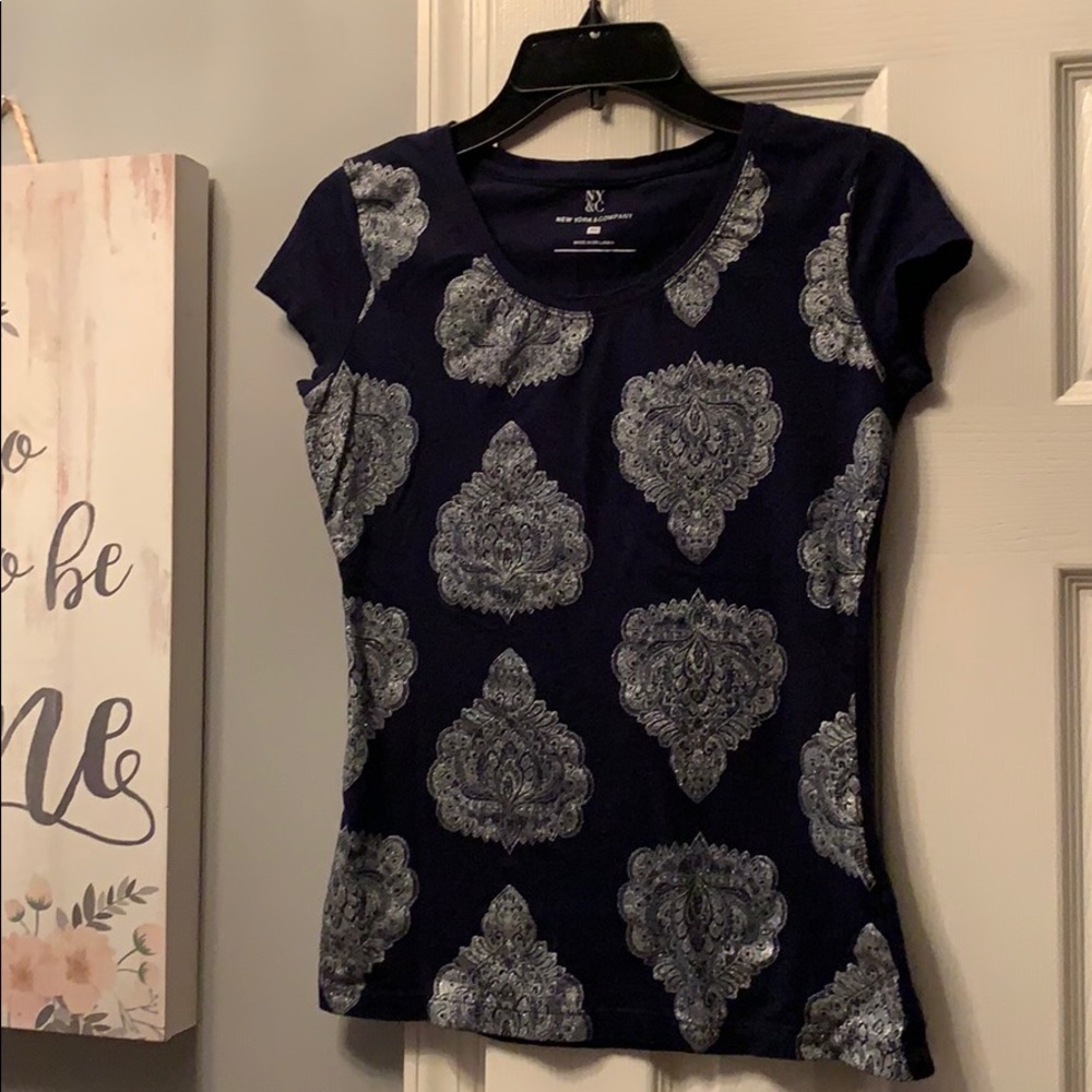 NY&C  beautiful navy blue and shiny sliver top